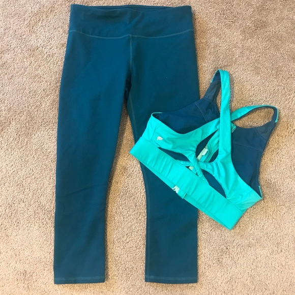 Fabletics Bundle - Picture 6 of 6